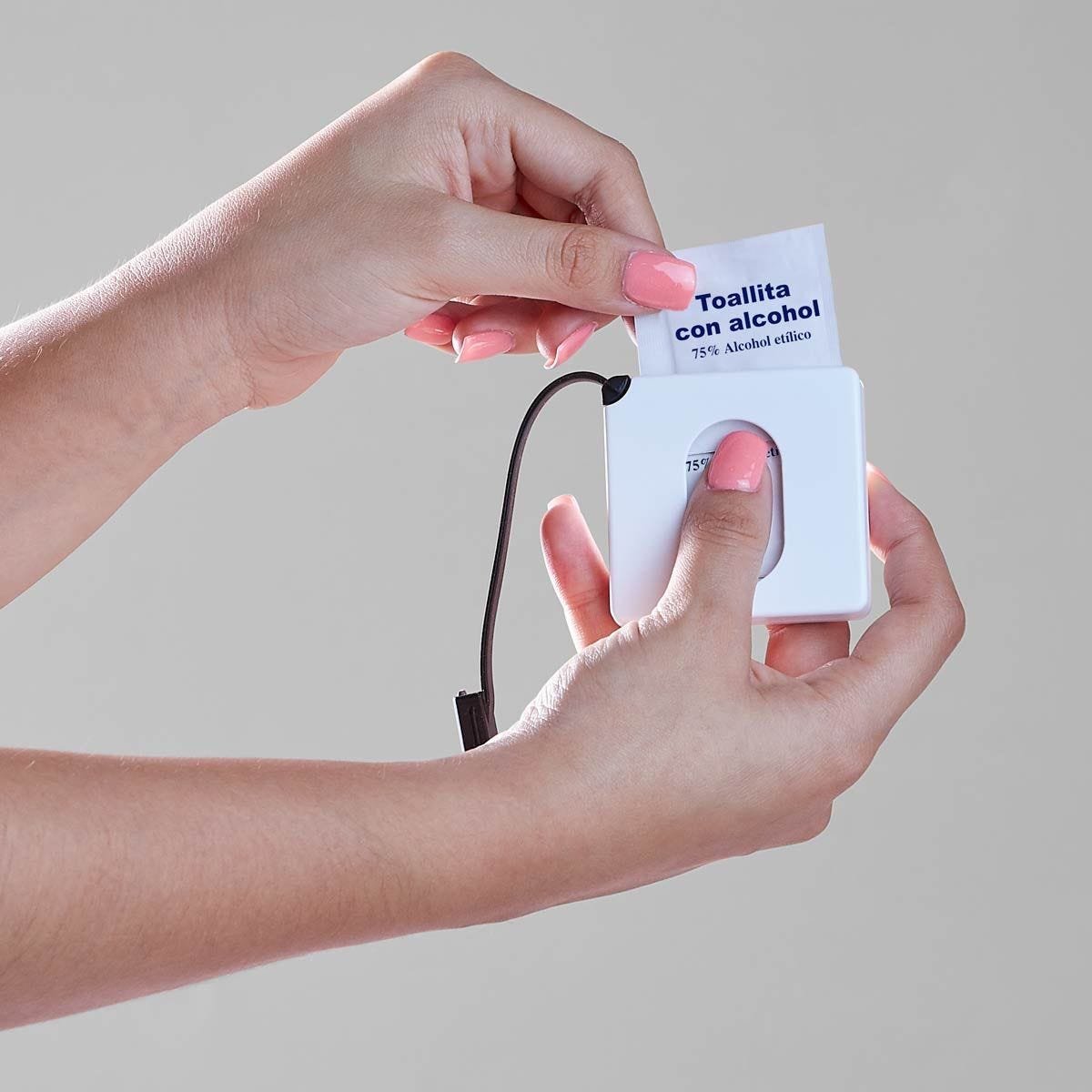 ESTUCHE CON ASA DE SILICON PADS DE ALCOHOL - Image 3